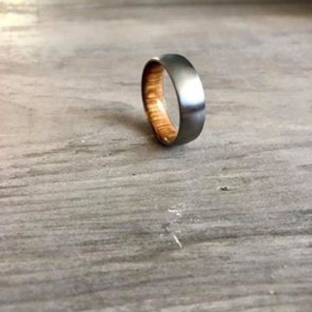 Titanium Wood Men's Ring - Never Worn